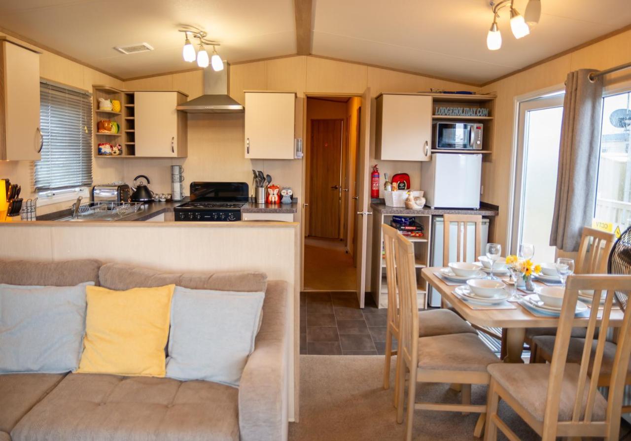 Luxury Lancaster Lodge - The Best Hot Tub Getaway! Tattershall Kültér fotó