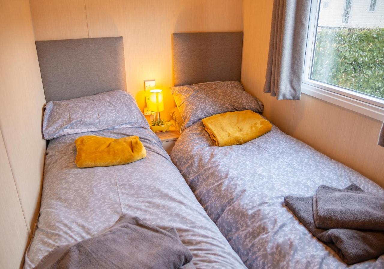 Luxury Lancaster Lodge - The Best Hot Tub Getaway! Tattershall Kültér fotó