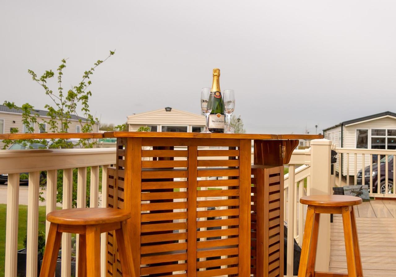 Luxury Lancaster Lodge - The Best Hot Tub Getaway! Tattershall Kültér fotó