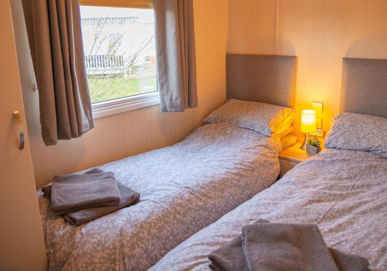 Luxury Lancaster Lodge - The Best Hot Tub Getaway! Tattershall Kültér fotó