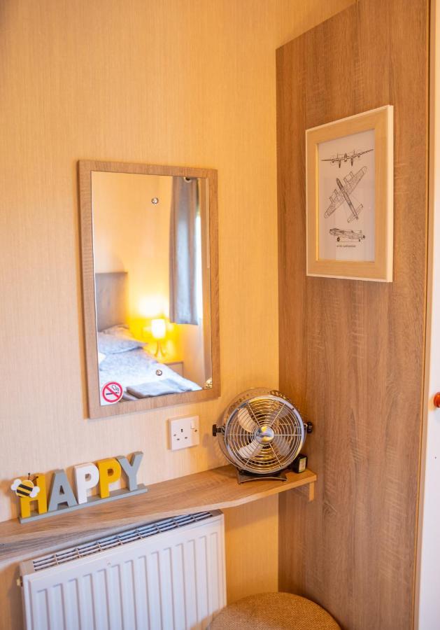 Luxury Lancaster Lodge - The Best Hot Tub Getaway! Tattershall Kültér fotó